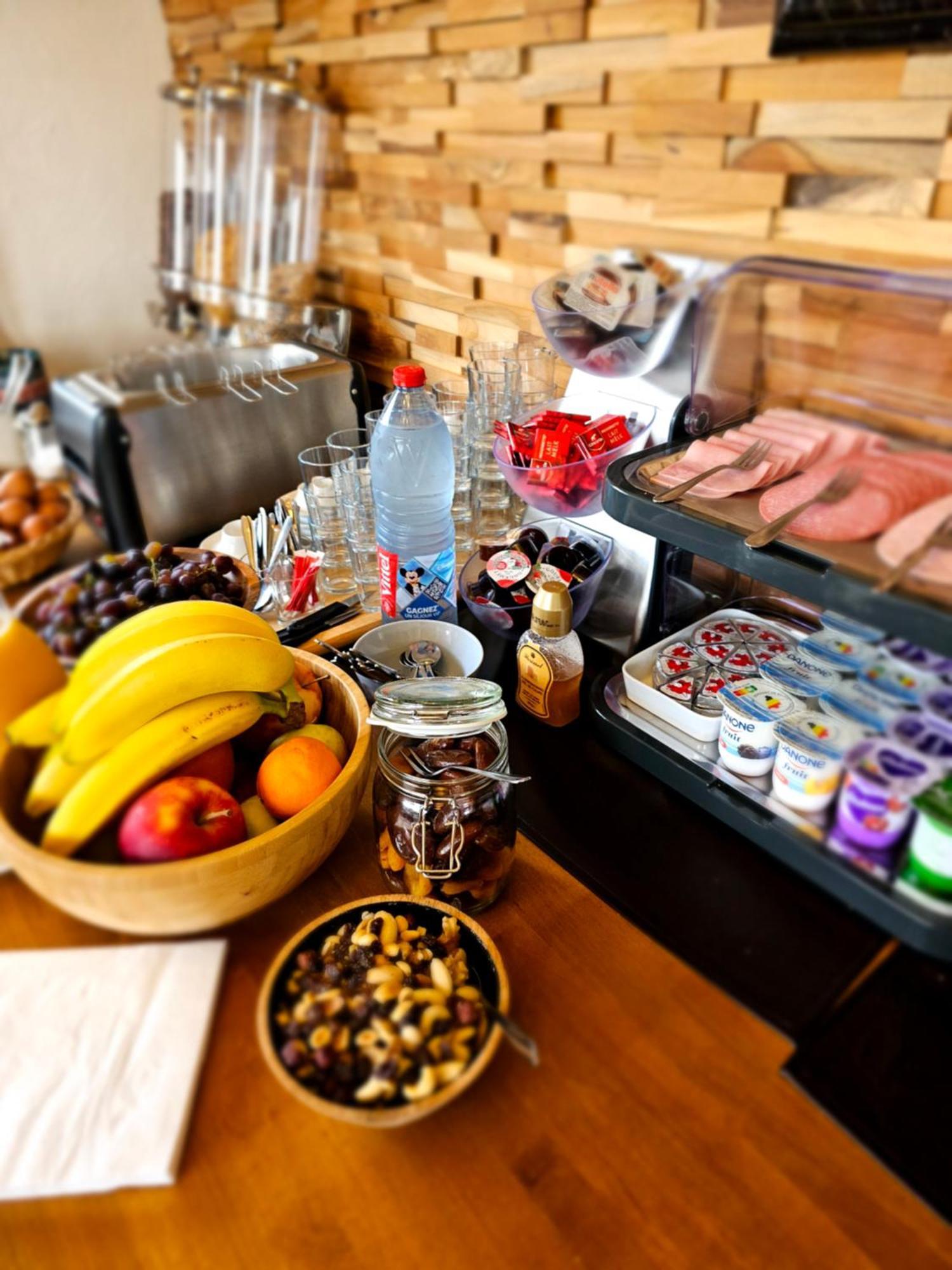 Hotel Westendia And Free Parking Breakfast 2*