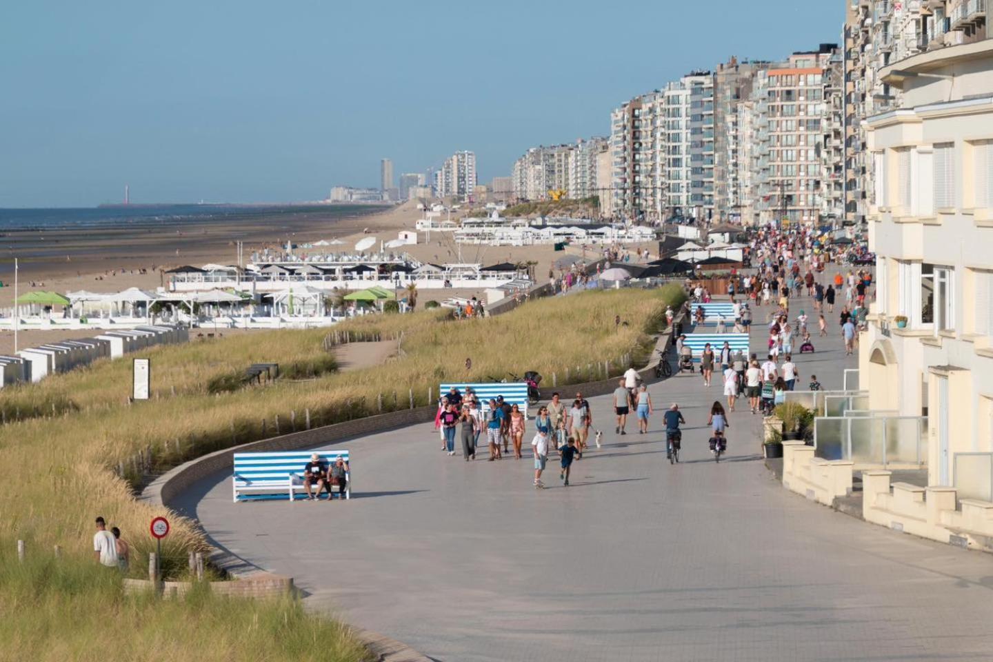 Westendia And Free Parking Breakfast Hotel Westende